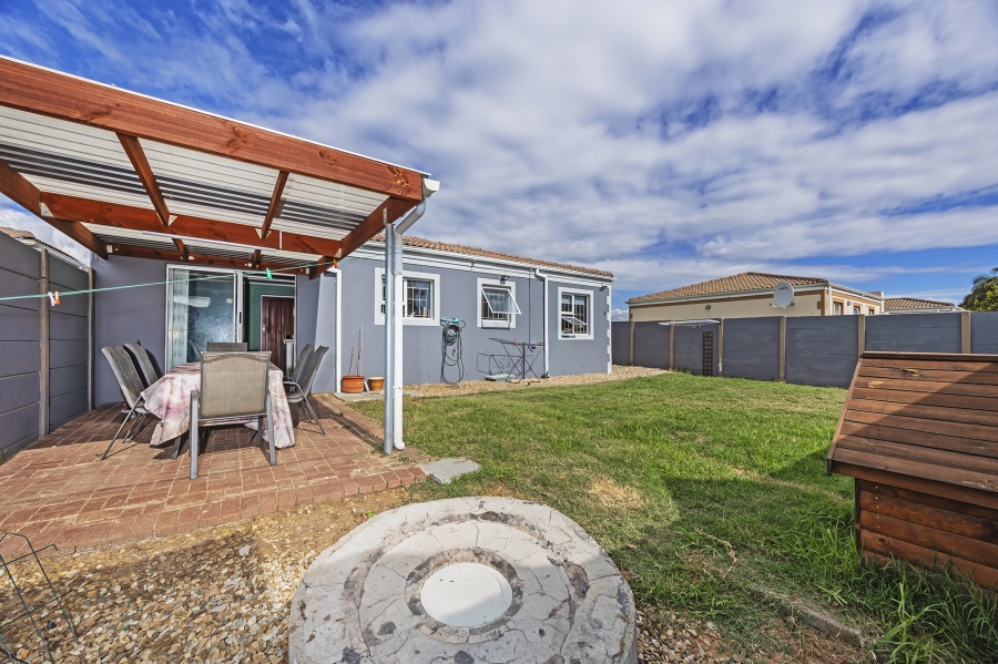 2 Bedroom Property for Sale in Windsor Park Estate Western Cape